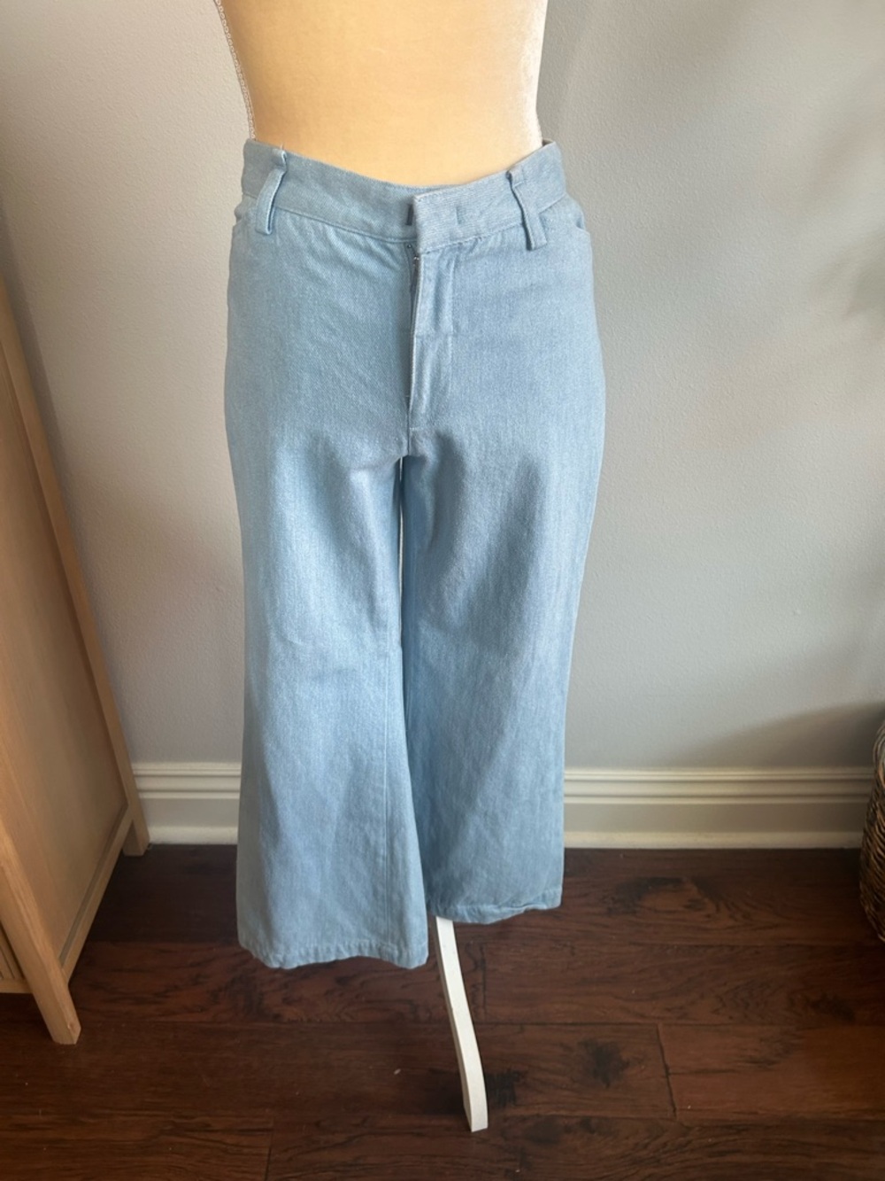 NEW Vince Cropped Light Blue Wide Leg Women's Jeans Sz 2
